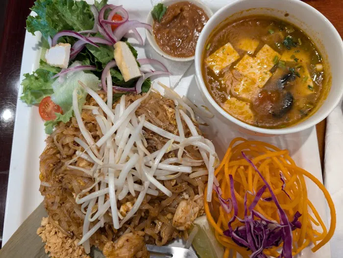 Grata Thai Cuisine Picture 6