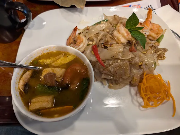 Grata Thai Cuisine Picture 10