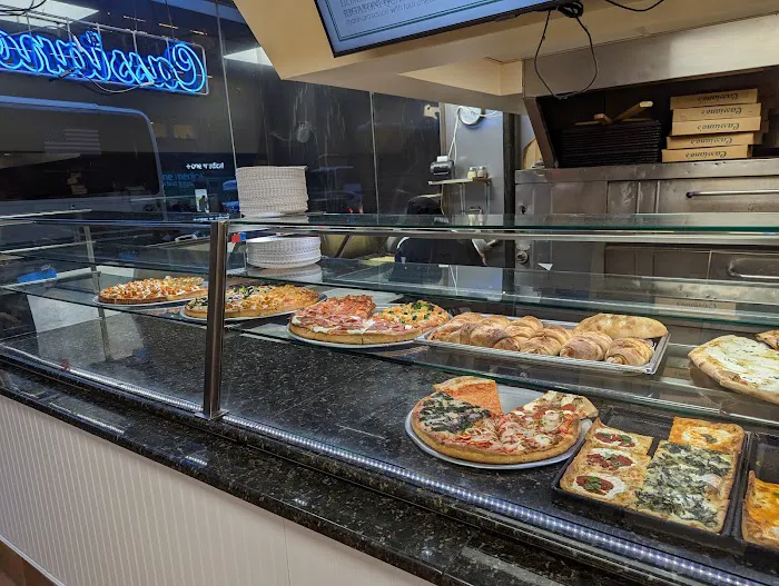 Cassiano's Pizza Picture 9