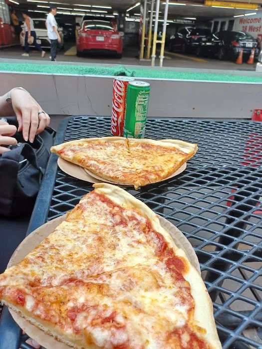2 Bros. Pizza & Carmen's Kitchen Picture 5