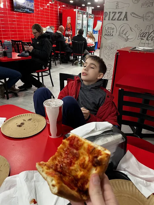 Little Italy pizza Picture 5