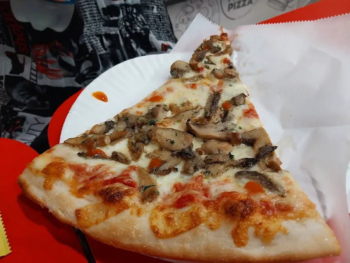 Little Italy pizza Picture 4