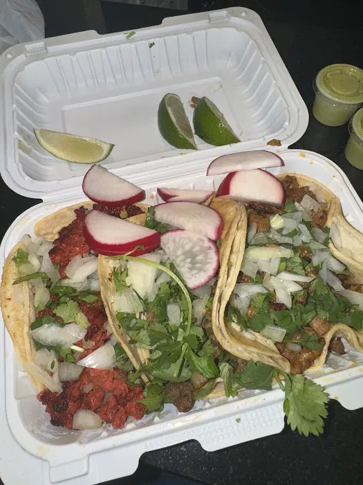Tacos y Quesadillas México (Food Truck) Picture 5