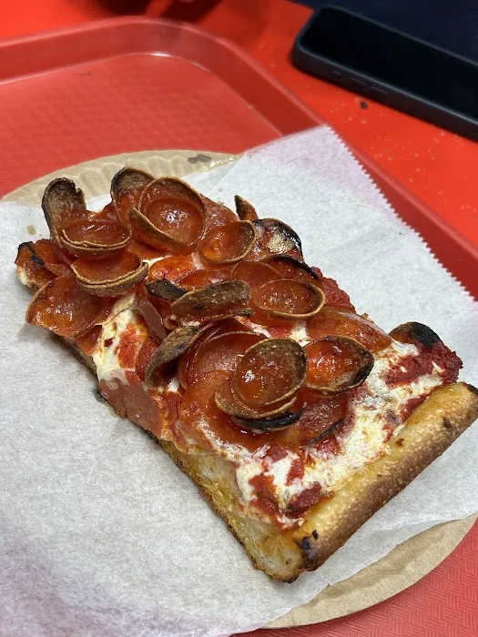 Little Italy Pizza Picture 4