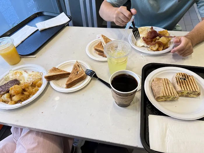 72ND Eatery Picture 7