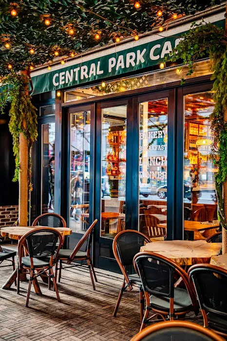 Central Park Cafe Picture 1
