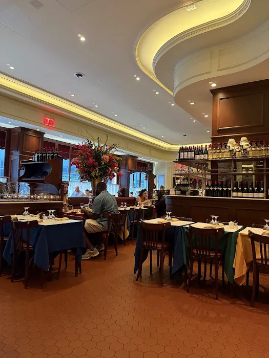 Le Relais de Venise L'Entrecôte Picture 6
