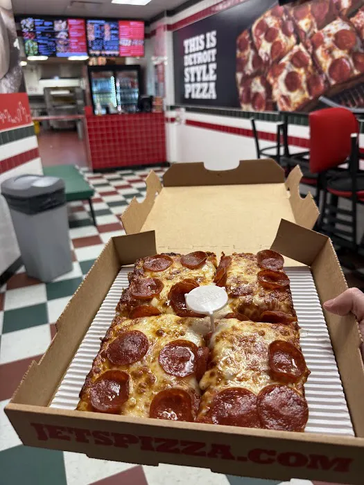 Jet's Pizza Picture 2