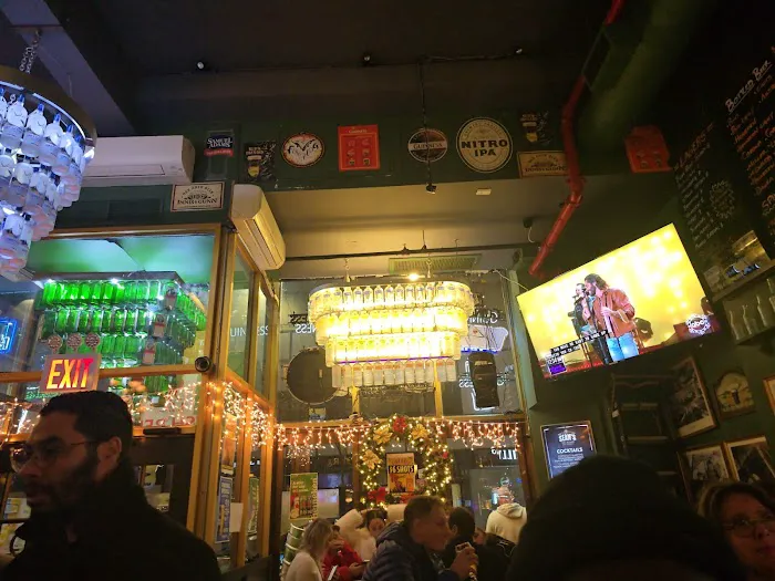 Sean's Bar & Kitchen Picture 5