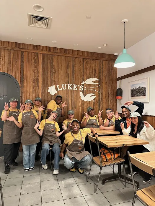 Luke's Lobster at Rockefeller Center Picture 2