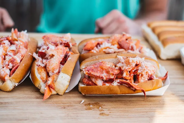 Luke's Lobster at Rockefeller Center Picture 5