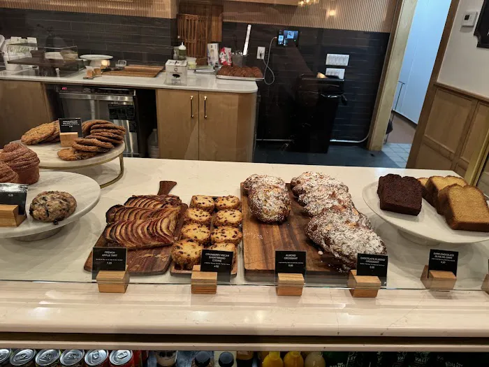 The Tipsy Baker by Cafe d'Avignon Picture 1