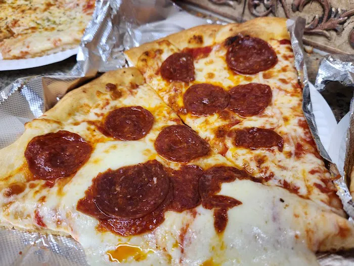 $1.50 Fresh Pizza Picture 1