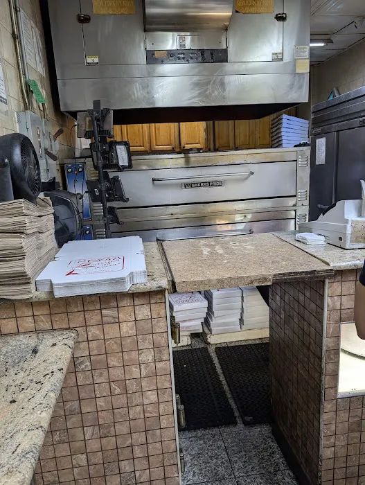 $1.50 Fresh Pizza Picture 3