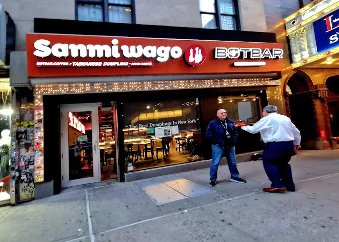 Sanmiwago / Botbar Kitchen Picture 10