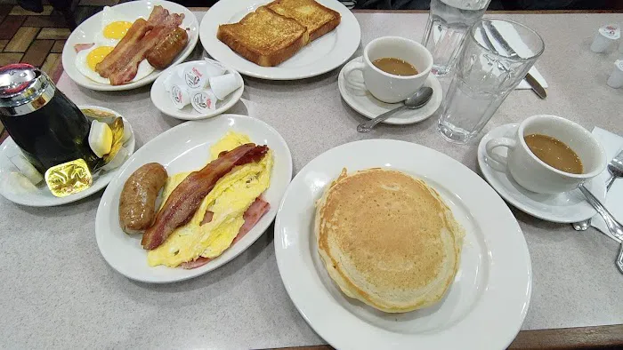 Applejack Diner Picture 7