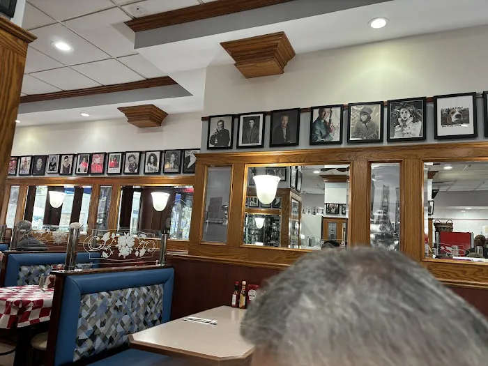 Applejack Diner Picture 8