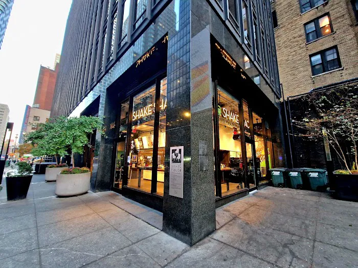 Shake Shack 1700 Broadway - 53rd & 7th Picture 10