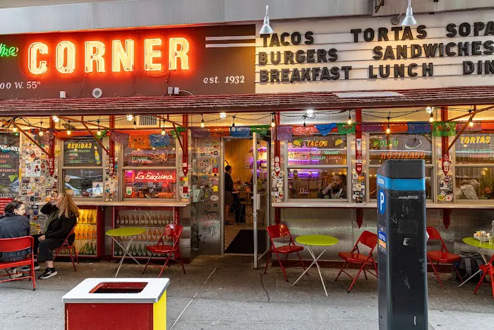 La Esquina Picture 3