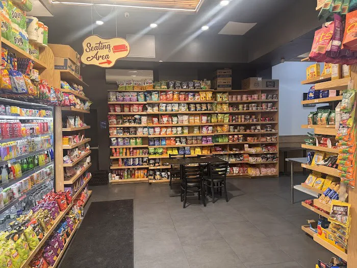 Heaven on 7th Marketplace Picture 2