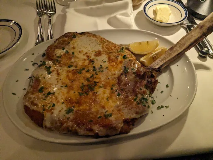 Tuscany Steakhouse Picture 9