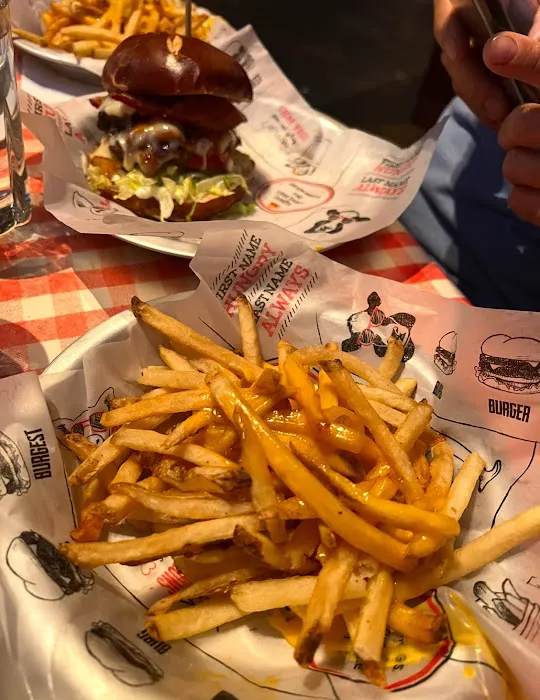 Bill's Bar & Burger Picture 5
