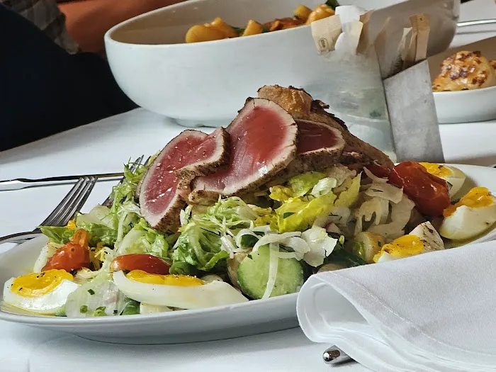 FIG & OLIVE | Fifth Avenue Picture 4