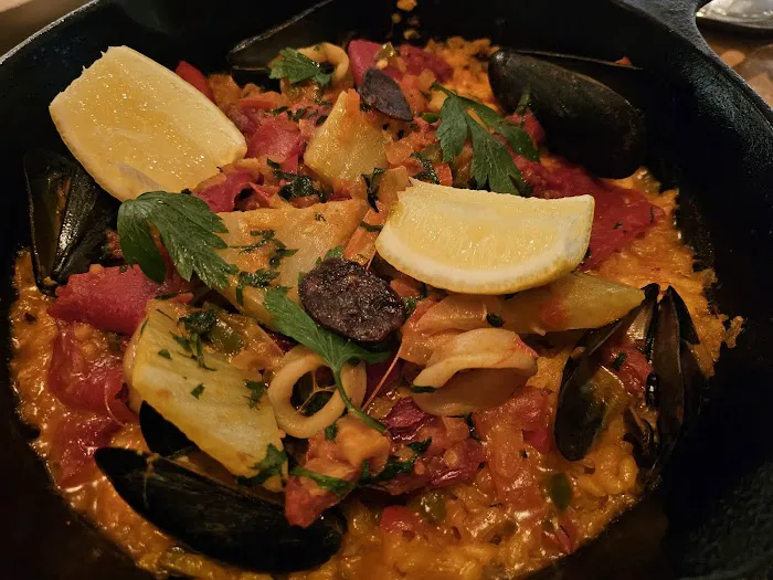 FIG & OLIVE | Fifth Avenue Picture 6