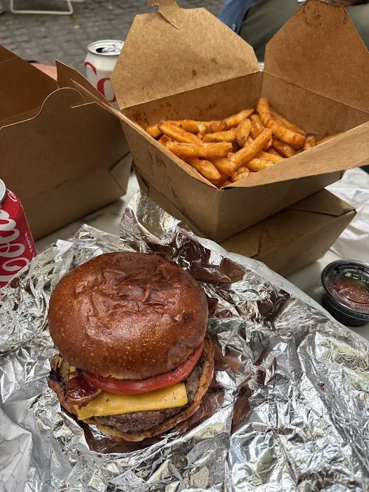 The Lunch Box Picture 2