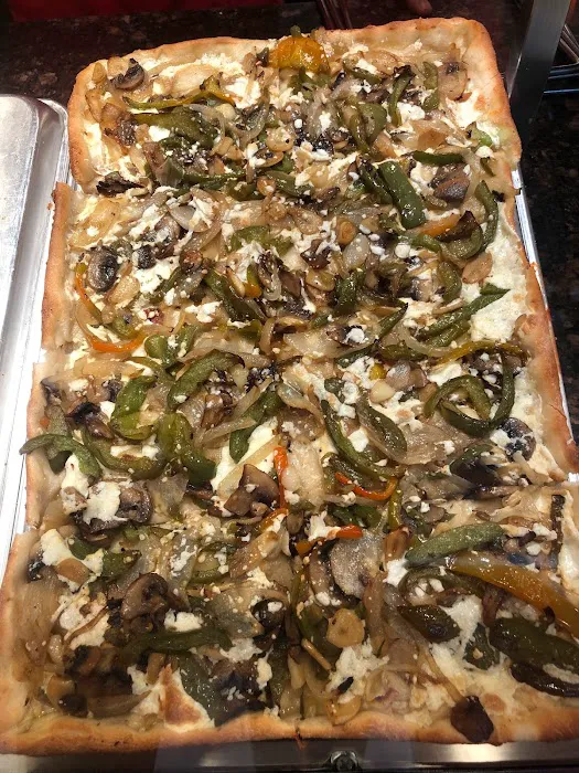 Lunetta Pizza & Restaurant Picture 3