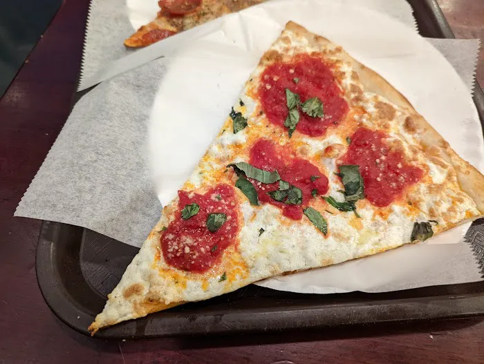 Lunetta Pizza & Restaurant Picture 9