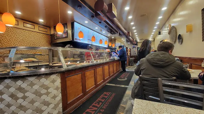 Lunetta Pizza & Restaurant Picture 10
