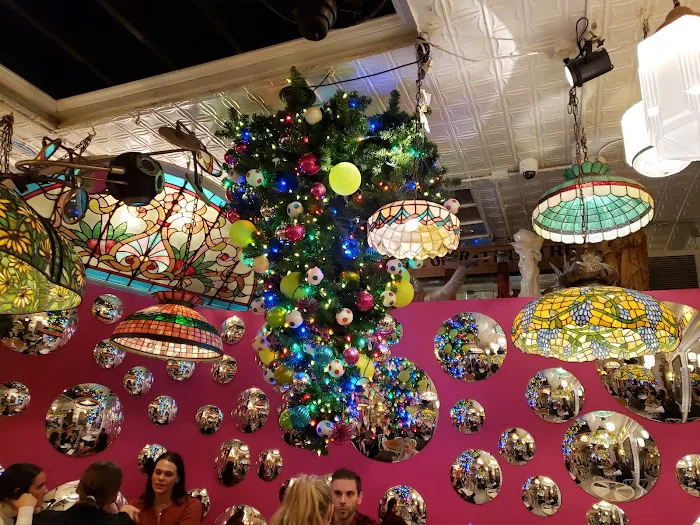 Serendipity 3 - Upper East Side Picture 8