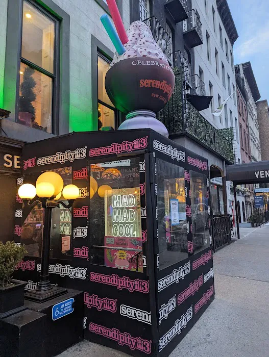 Serendipity 3 - Upper East Side Picture 5