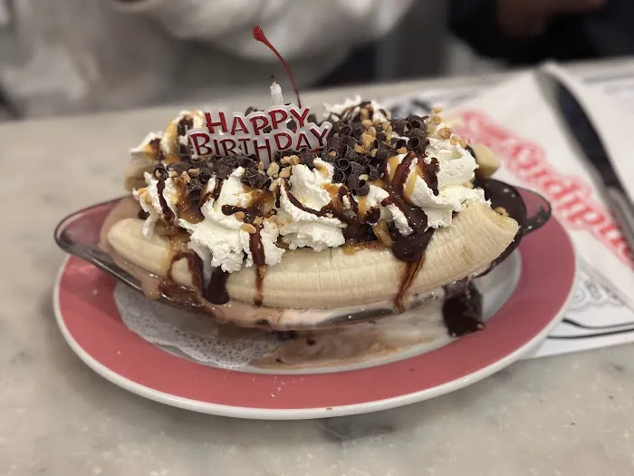 Serendipity 3 - Upper East Side Picture 6