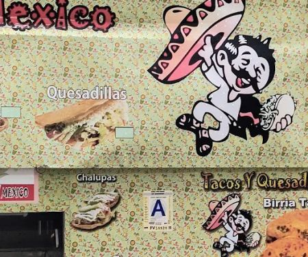 Tacos y Quesadillas