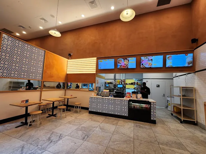 taïm mediterranean kitchen Picture 4