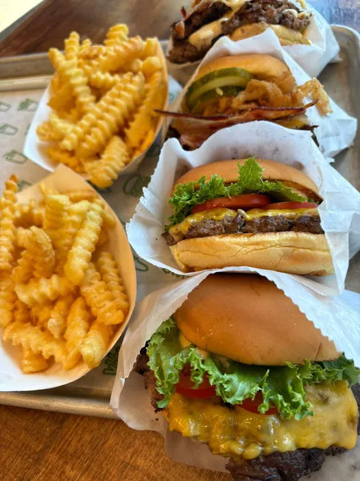 burger joint Picture 3