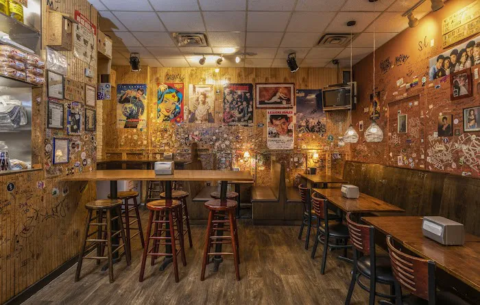 burger joint Picture 1