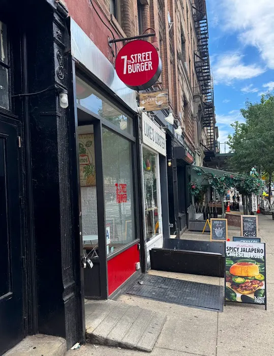 7th Street Burger Upper West Side Picture 1