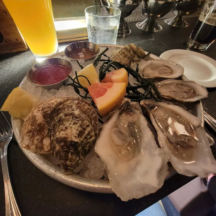 Crave Fishbar Upper West Side | Raw Bar & Seafood restaurant Picture 7
