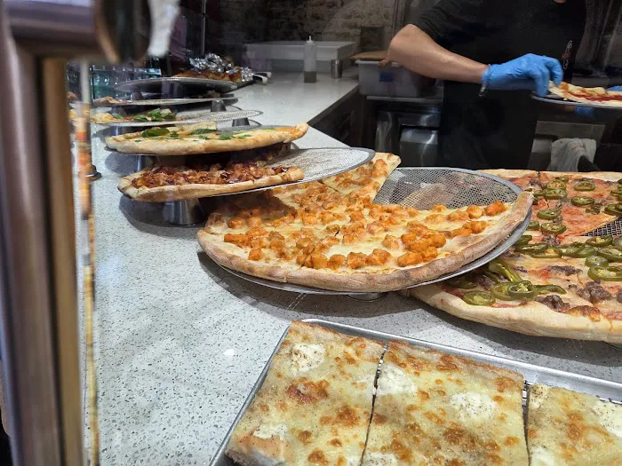 Made In New York Pizza Picture 3