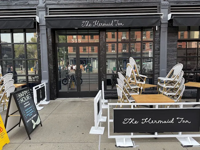 The Mermaid Inn Upper West Side Picture 1