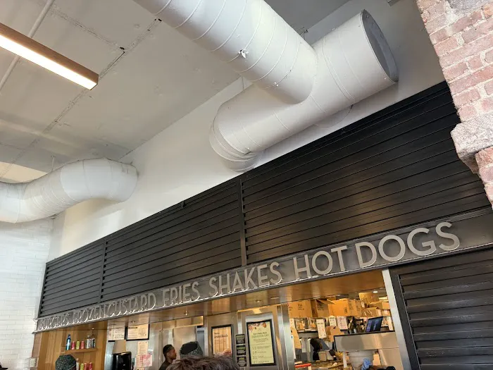 Shake Shack Upper West Side Picture 8