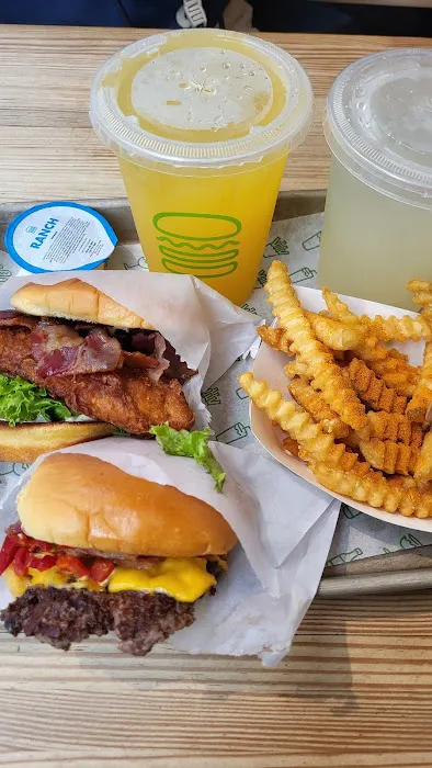 Shake Shack Upper West Side Picture 9