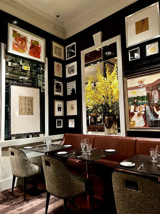 The Gallery at The Carlyle Picture 2