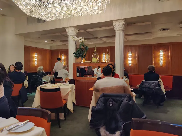 Sant Ambroeus Madison Picture 5