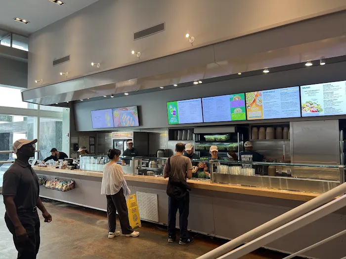 Chopt Creative Salad Co. Picture 3