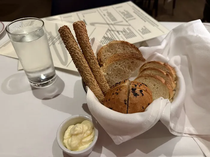Rocco Steakhouse Picture 8