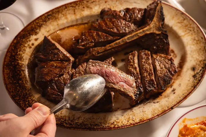 Rocco Steakhouse Picture 7